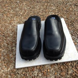 Kenneth Cole Reaction Mules